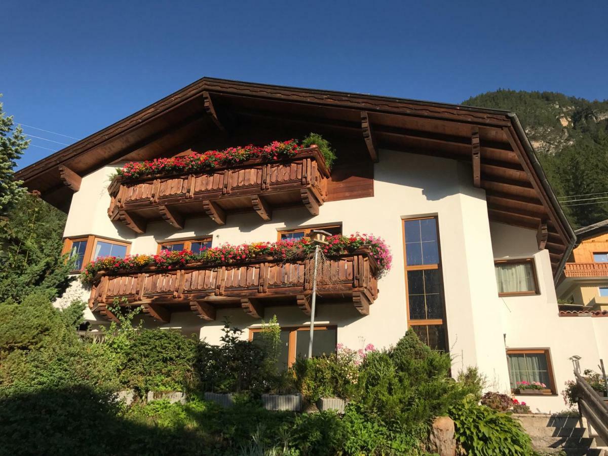 Ferienwohnung Bergler Тринс Экстерьер фото